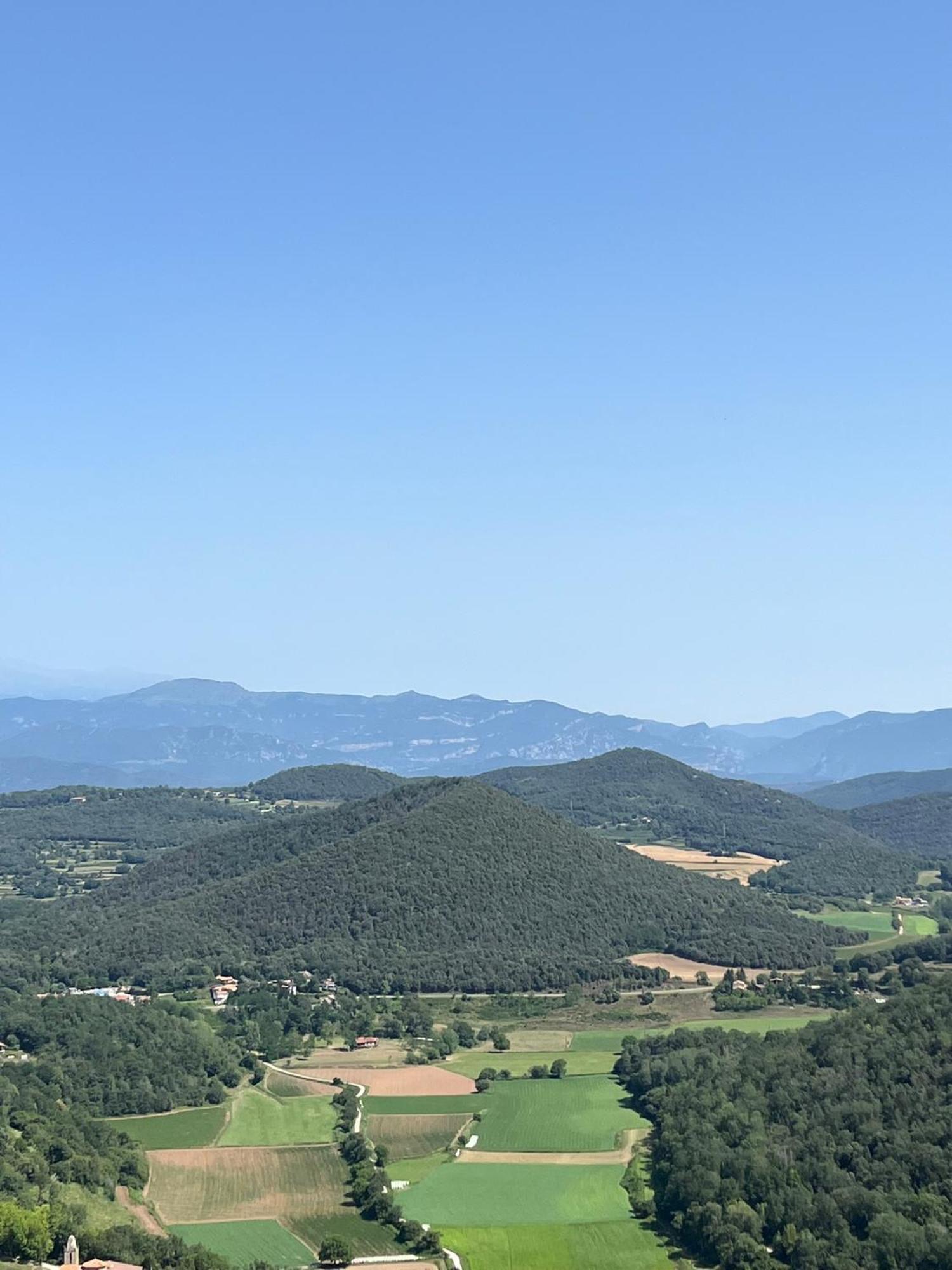 Camping Ecologic Lava Santa Pau Bagian luar foto