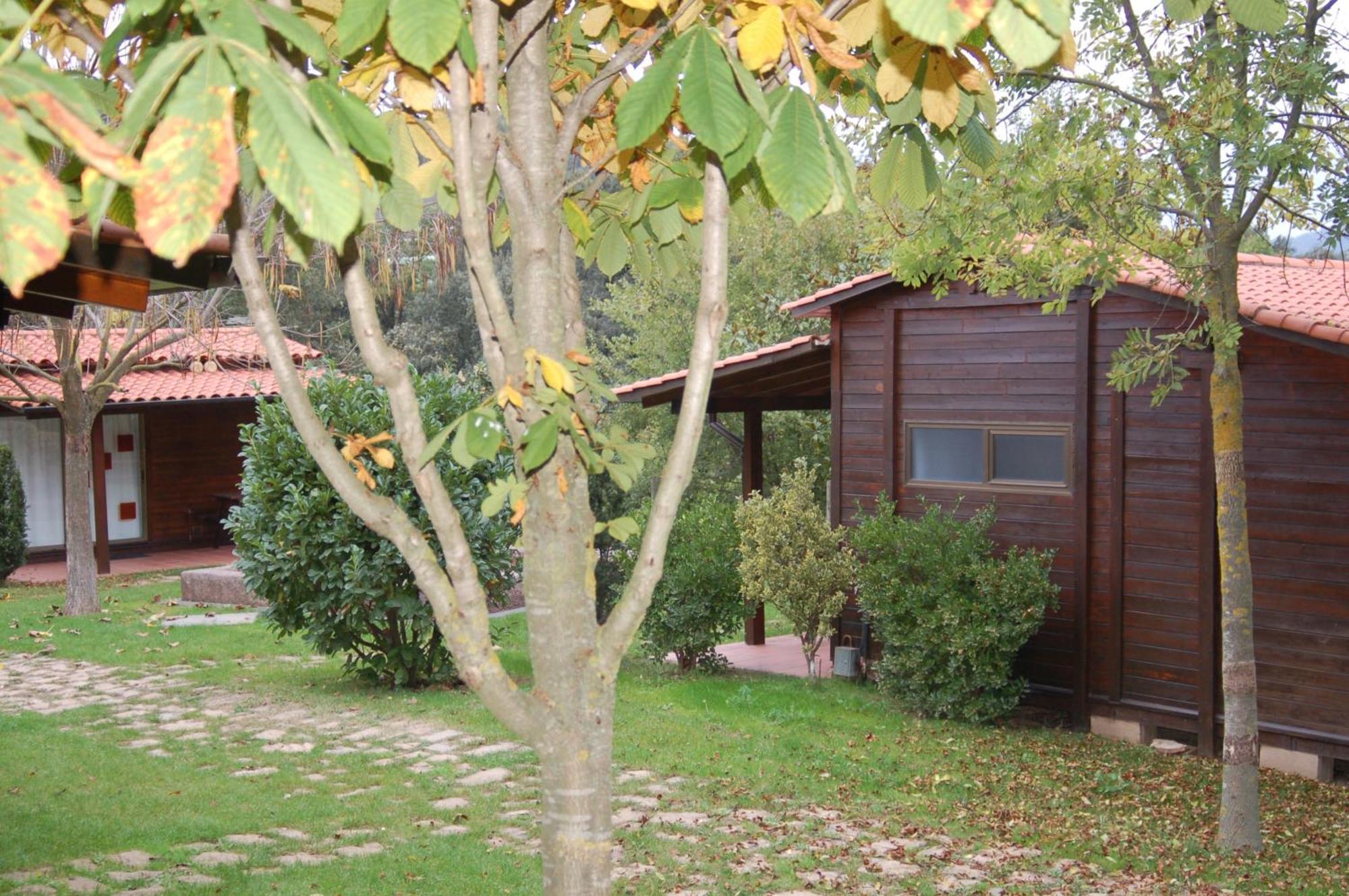 Camping Ecologic Lava Santa Pau Bagian luar foto